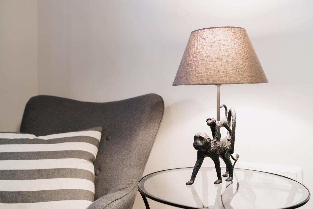 Monkey Suite Budapest Exteriör bild