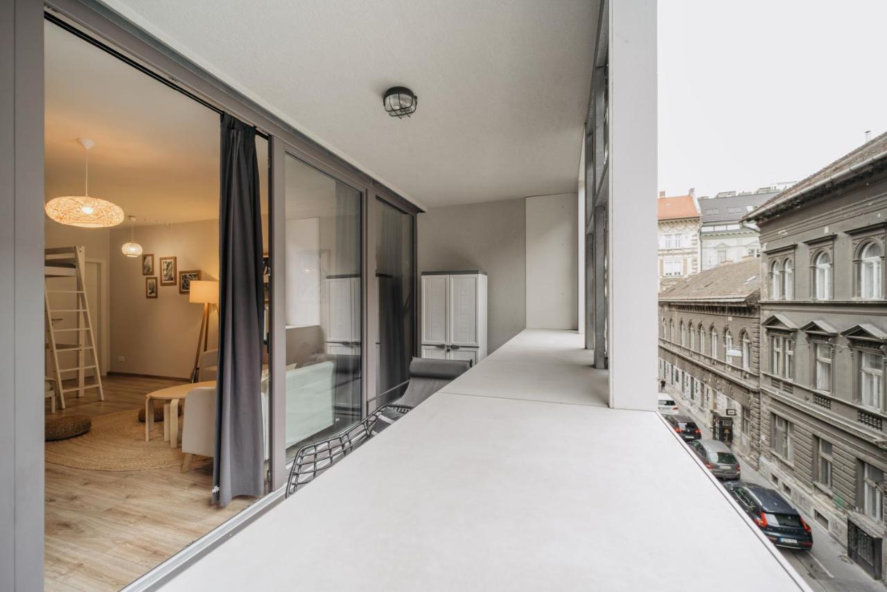 Monkey Suite Budapest Exteriör bild